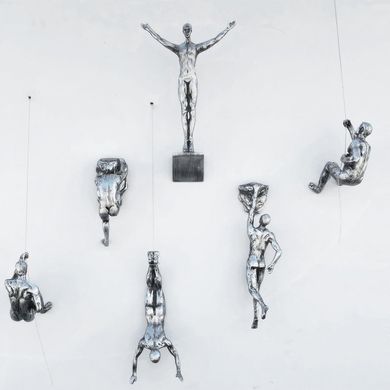 Декоративный набор скульптур Climbing man set (6 pcs) Silver серебряного цвета